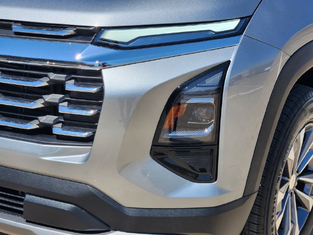 Used 2026 Chevrolet Equinox LT FWD image 16