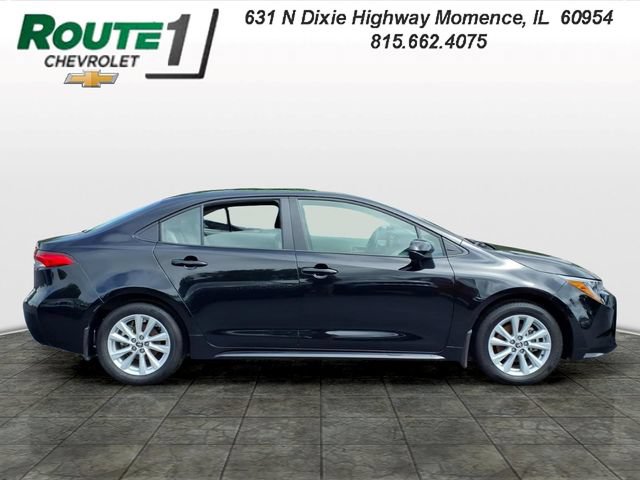 Used 2026 Toyota Corolla LE w/ LE Premium Package FWD image 3