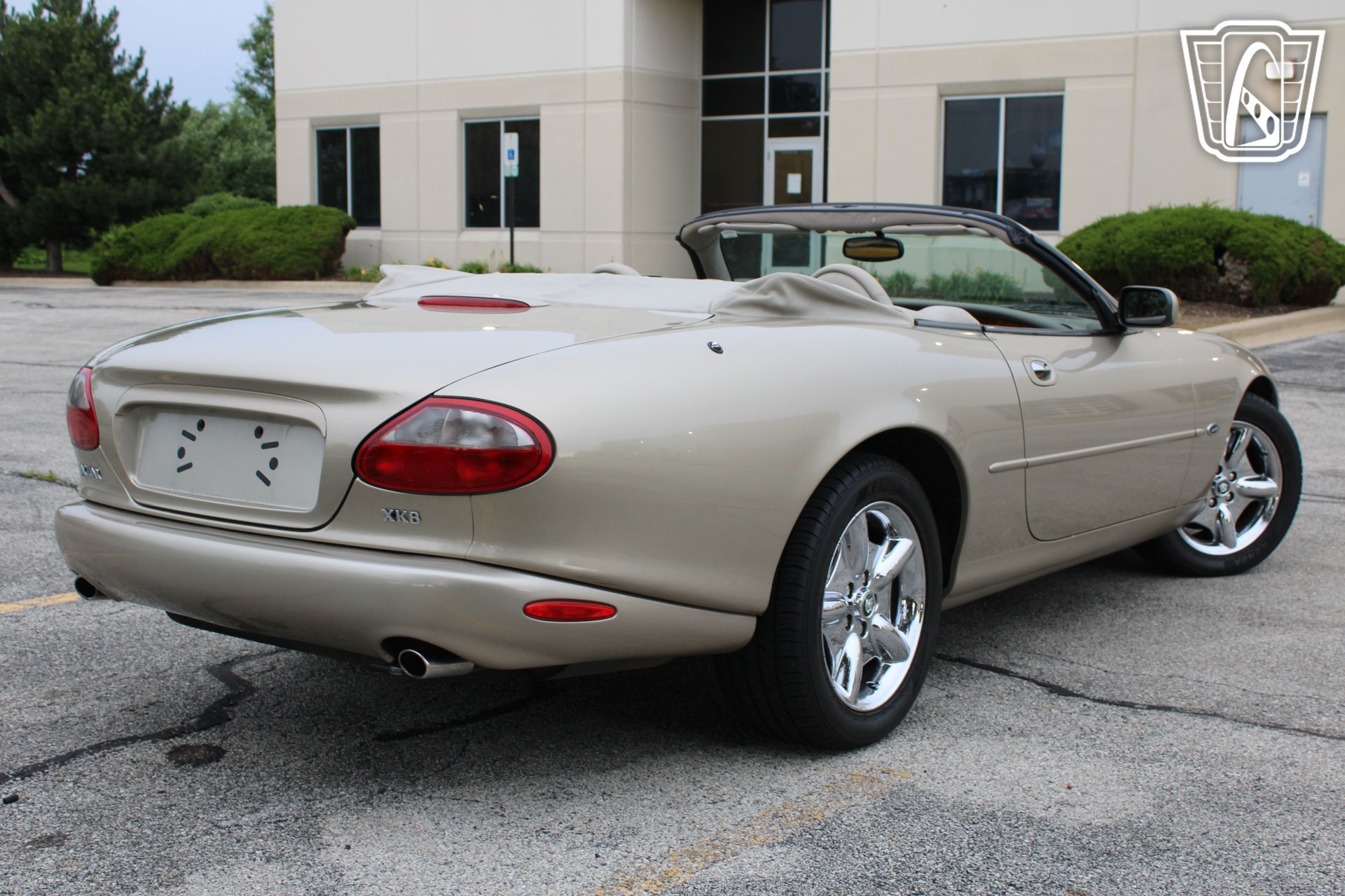 Used 1999 Jaguar XK8 Convertible RWD image 3