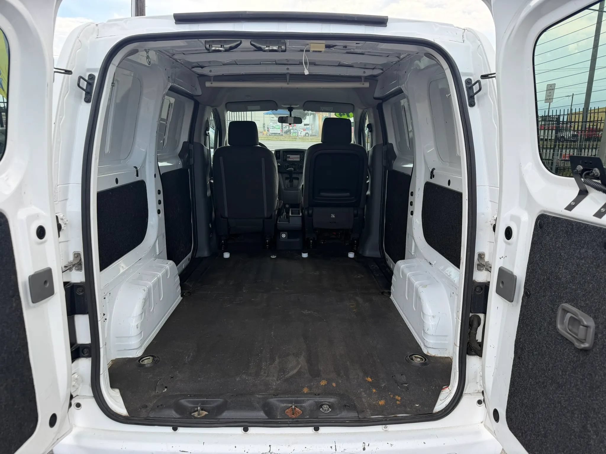 Used 2014 Nissan NV200 SV w/ Technology Package FWD image 16
