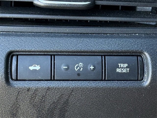 Used 2020 Nissan Altima 2.5 SR image 23