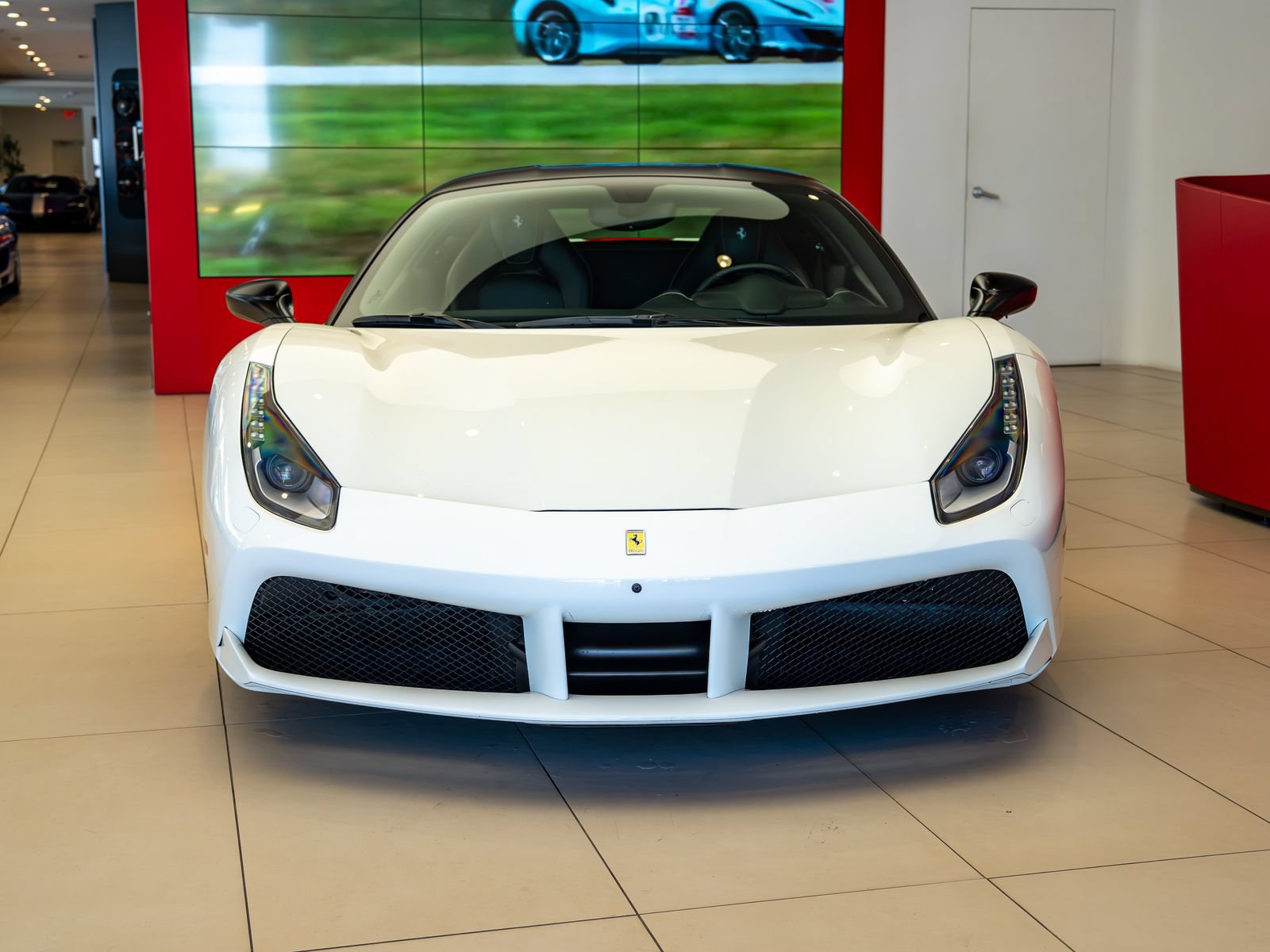 Certified 2016 Ferrari 488 GTB RWD image 2