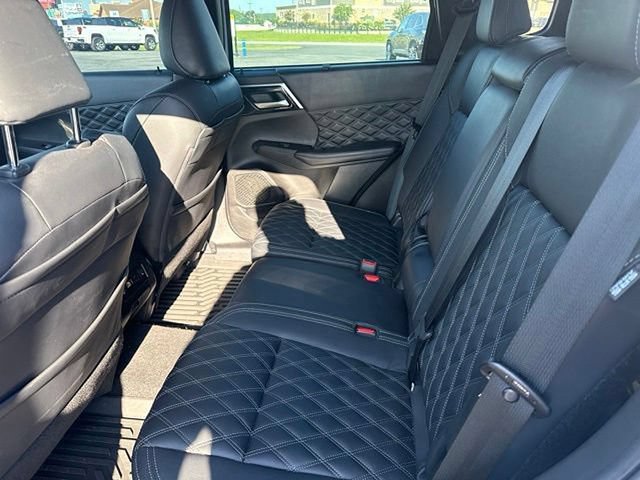 Used 2023 Mitsubishi Outlander SEL AWD/4WD image 10