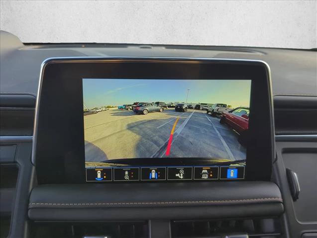 Used 2023 GMC Yukon AT4 w/ Technology Package image 19
