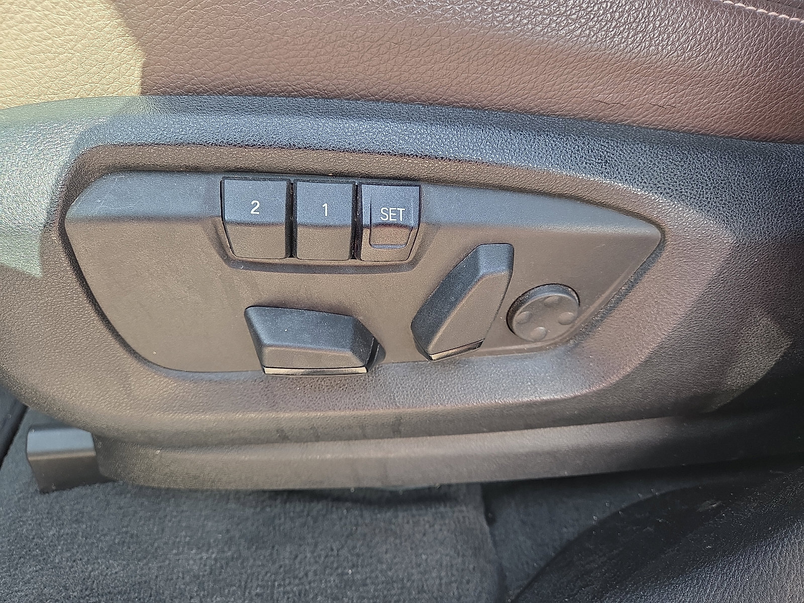 Used 2018 BMW X5 sDrive35i w/ M Sport Package image 12