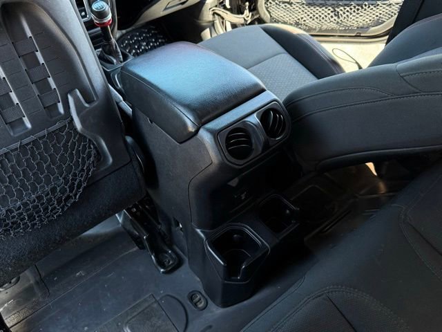 Used 2020 Jeep Wrangler Rubicon AWD/4WD image 35