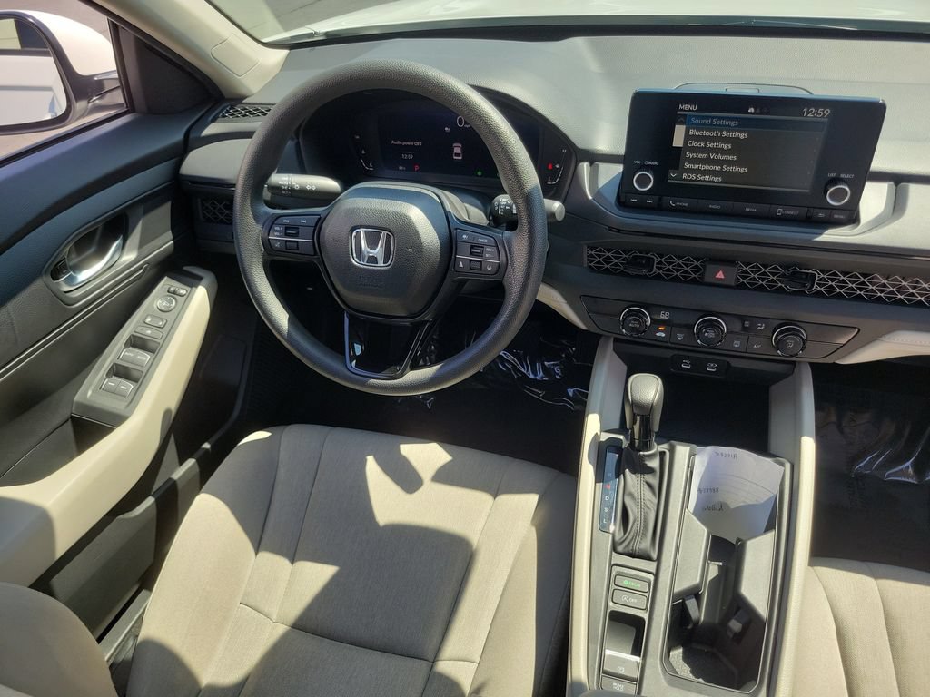 Certified 2025 Honda Accord LX image 11