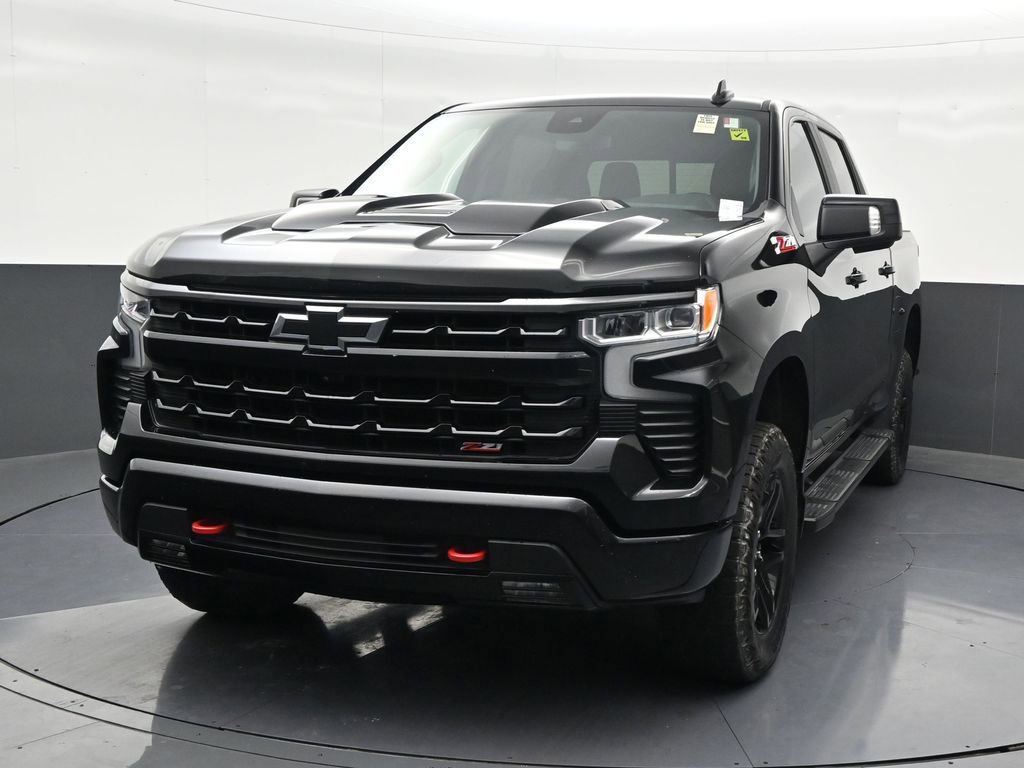 Used 2023 Chevrolet Silverado 1500 LT Trail Boss w/ LT Trail Boss Premium Package AWD/4WD image 9