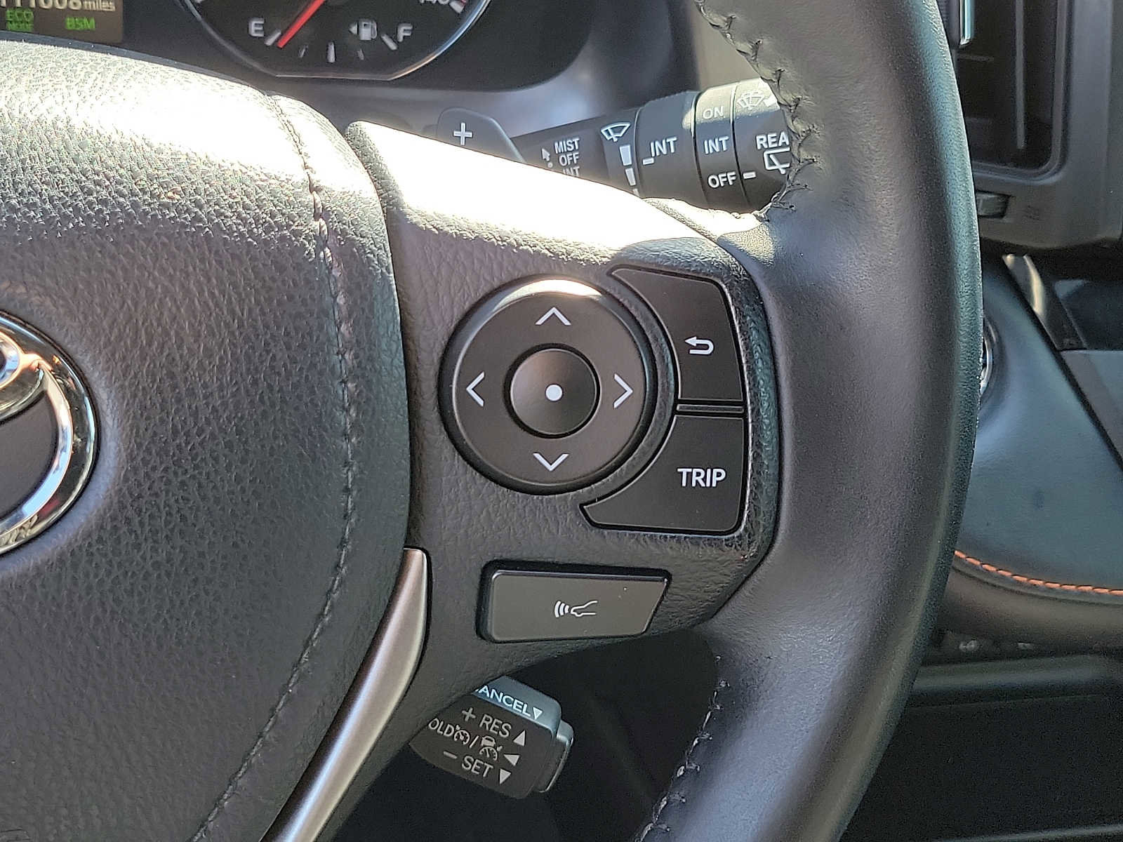 Used 2017 Toyota RAV4 SE image 22