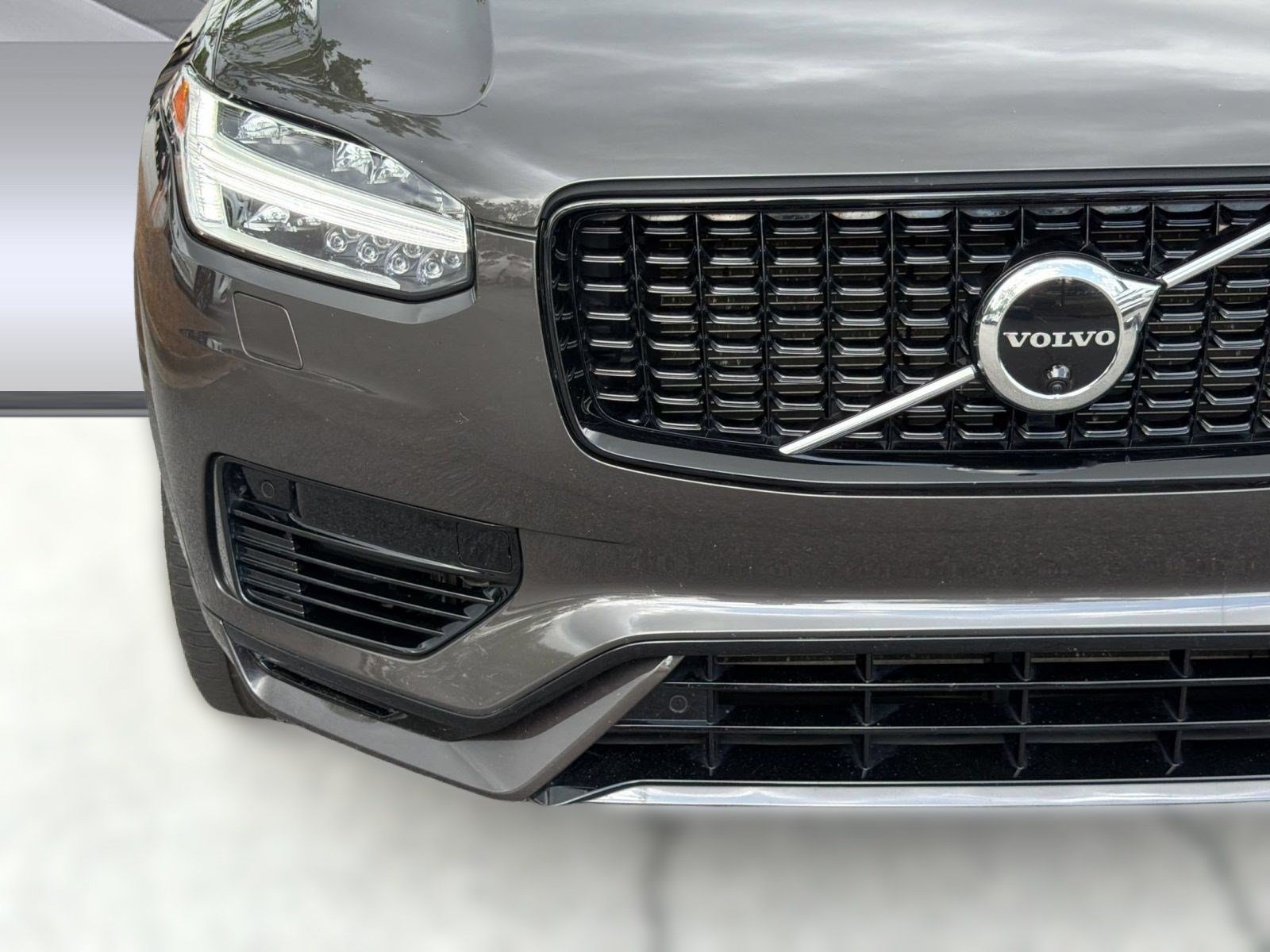 Certified 2023 Volvo XC90 T8 Ultimate AWD/4WD image 11