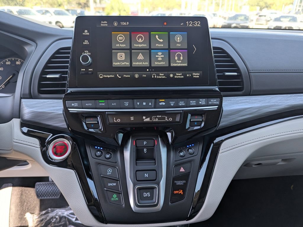 Used 2026 Honda Odyssey Elite image 18