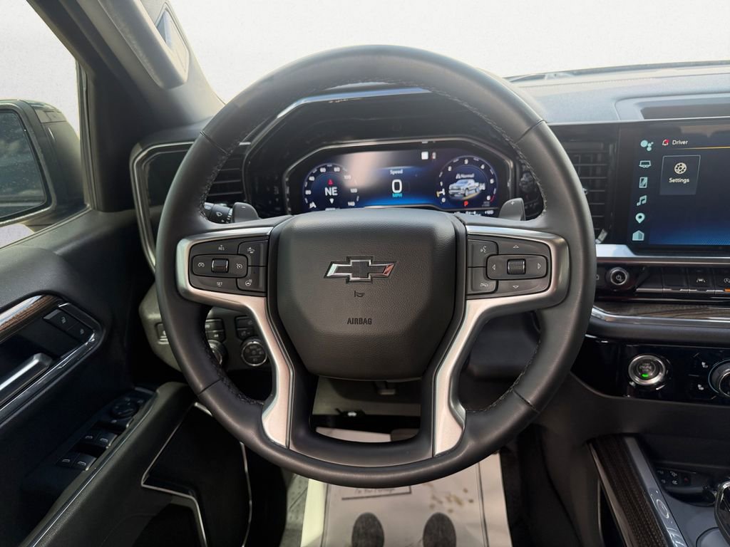 Used 2023 Chevrolet Silverado 1500 RST w/ Redline Edition AWD/4WD image 12