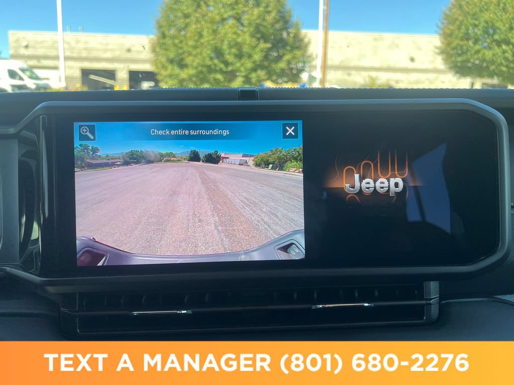 Used 2025 Jeep Gladiator Sport AWD/4WD image 22