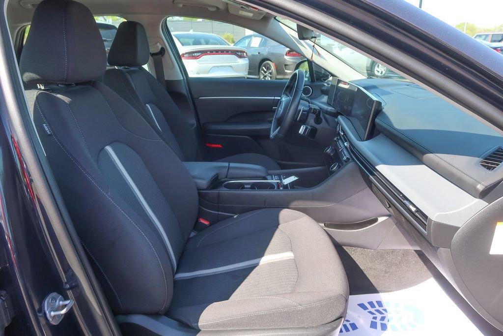 Used 2025 Hyundai Sonata SEL FWD image 20