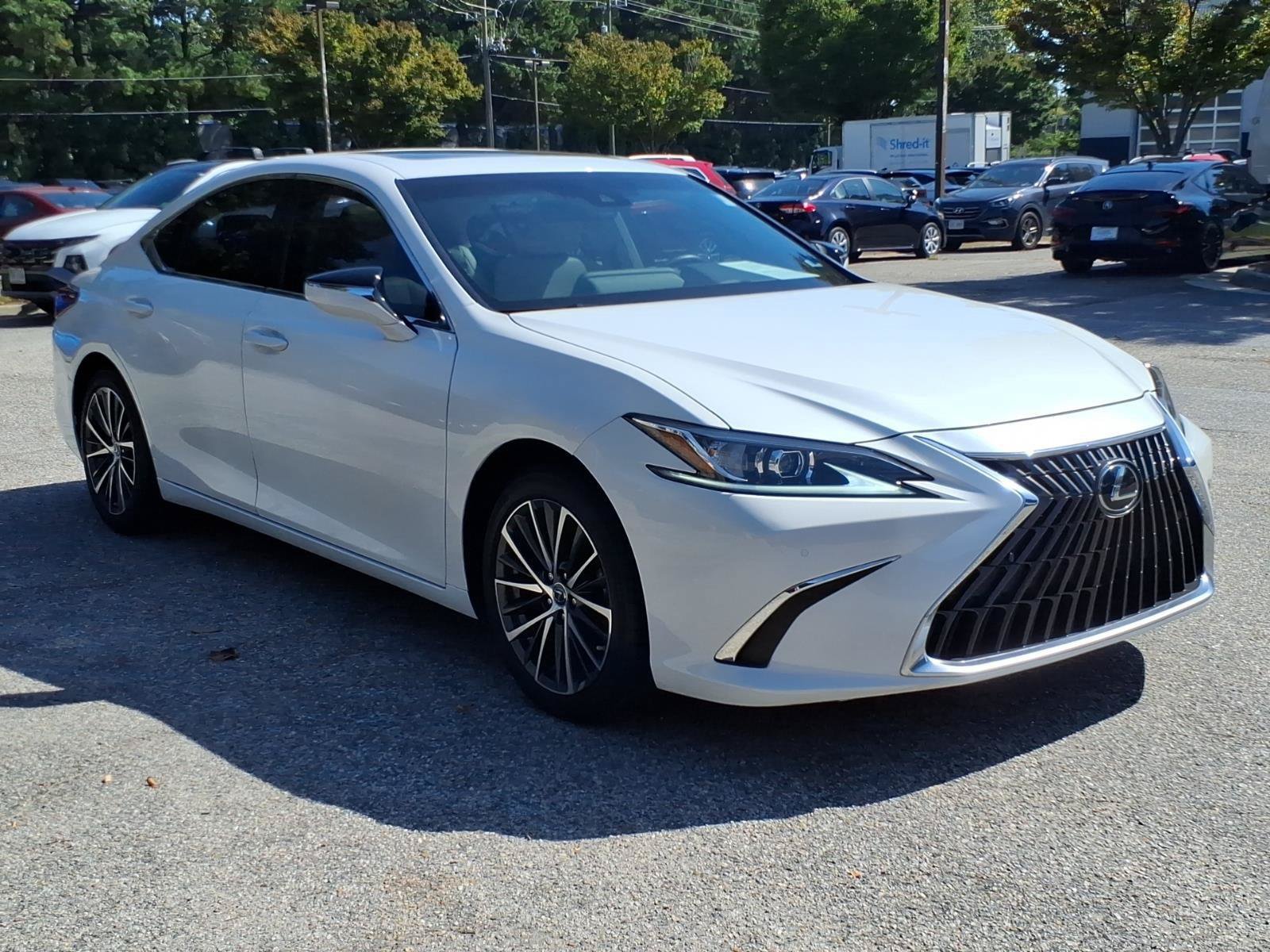 Used 2023 Lexus ES 350 w/ Premium Package FWD image 5