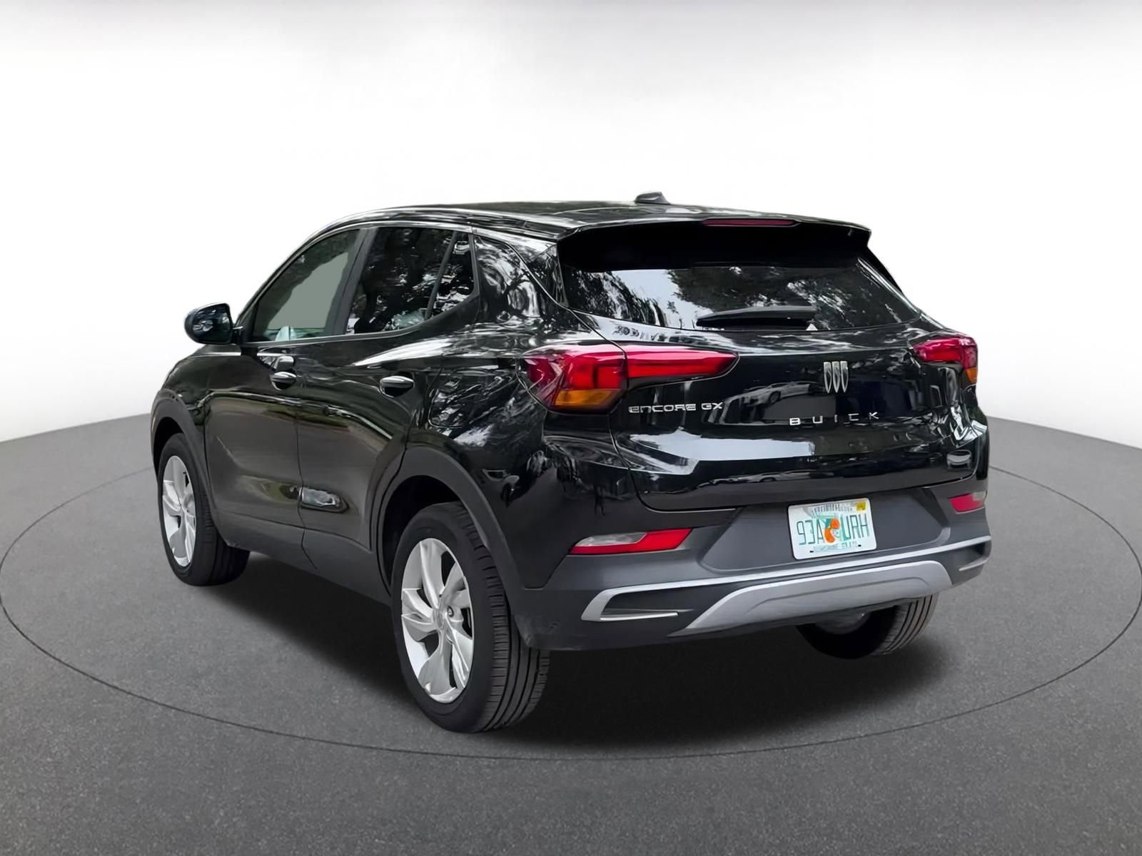 Used 2025 Buick Encore GX Preferred image 11