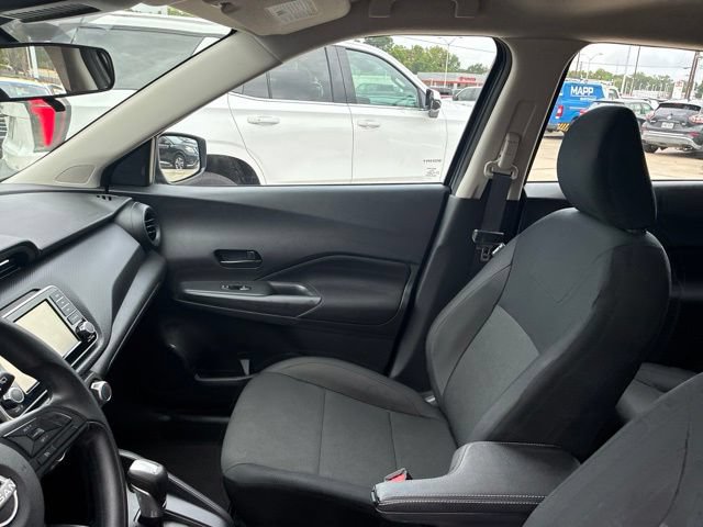 Used 2025 Nissan Kicks Play S FWD image 16