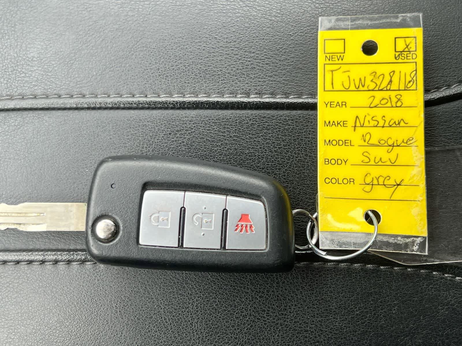 Used 2018 Nissan Rogue S image 34