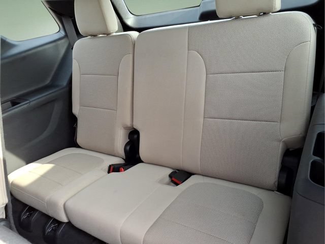 Used 2023 Chevrolet Traverse LS w/ Safety Package AWD/4WD image 13