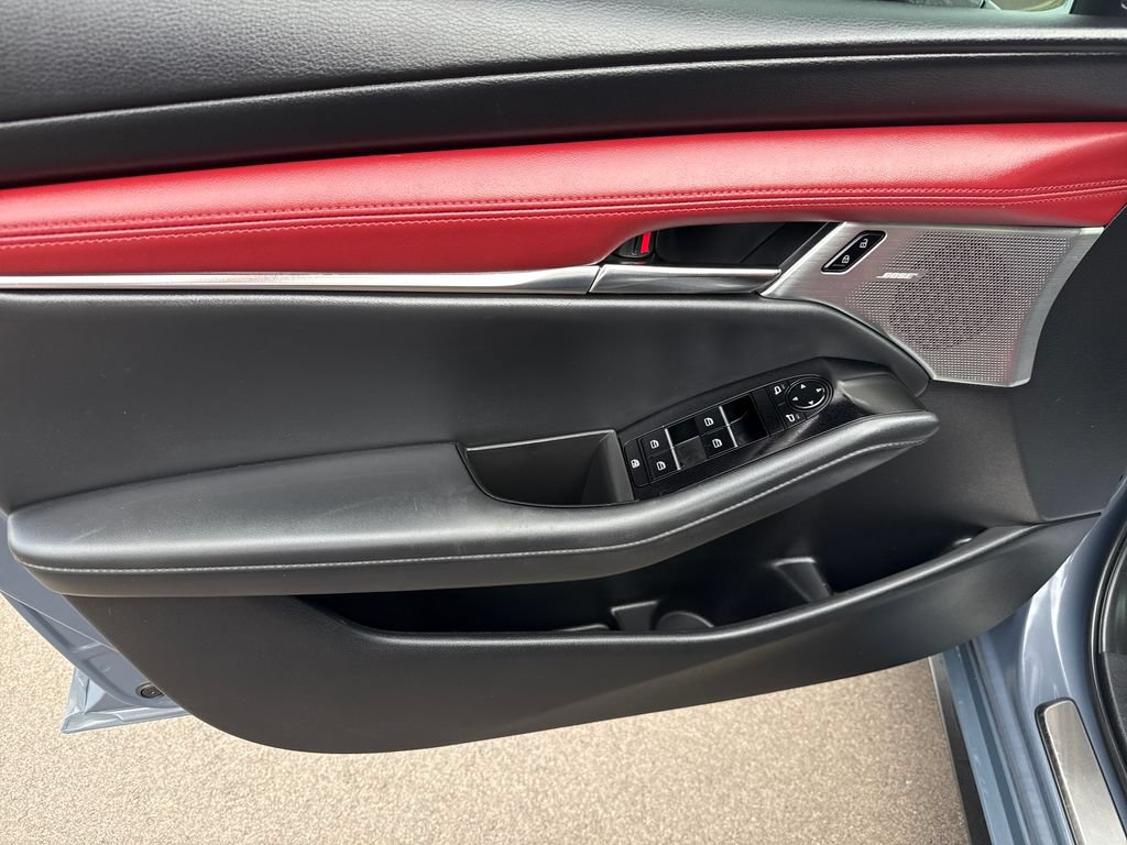 Used 2020 MAZDA MAZDA3 AWD Hatchback w/ Premium Pkg image 10