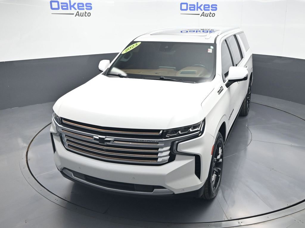Used 2023 Chevrolet Suburban High Country w/ Premium Package 2 AWD/4WD image 52