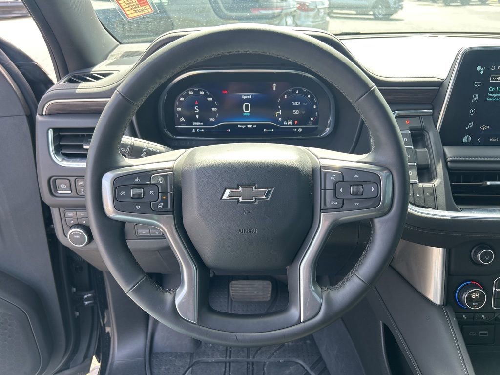 Used 2024 Chevrolet Suburban Z71 w/ Luxury Package AWD/4WD image 21