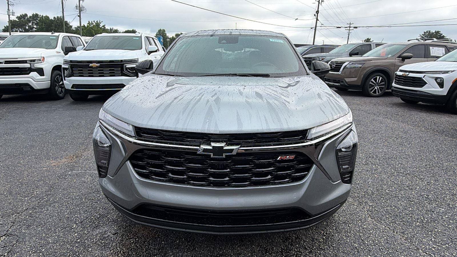 New 2026 Chevrolet Trax RS w/ Sunroof Package FWD image 2