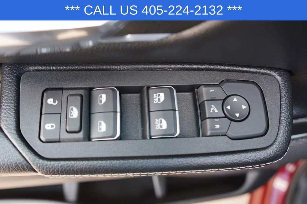 Used 2025 RAM 1500 Laramie image 34