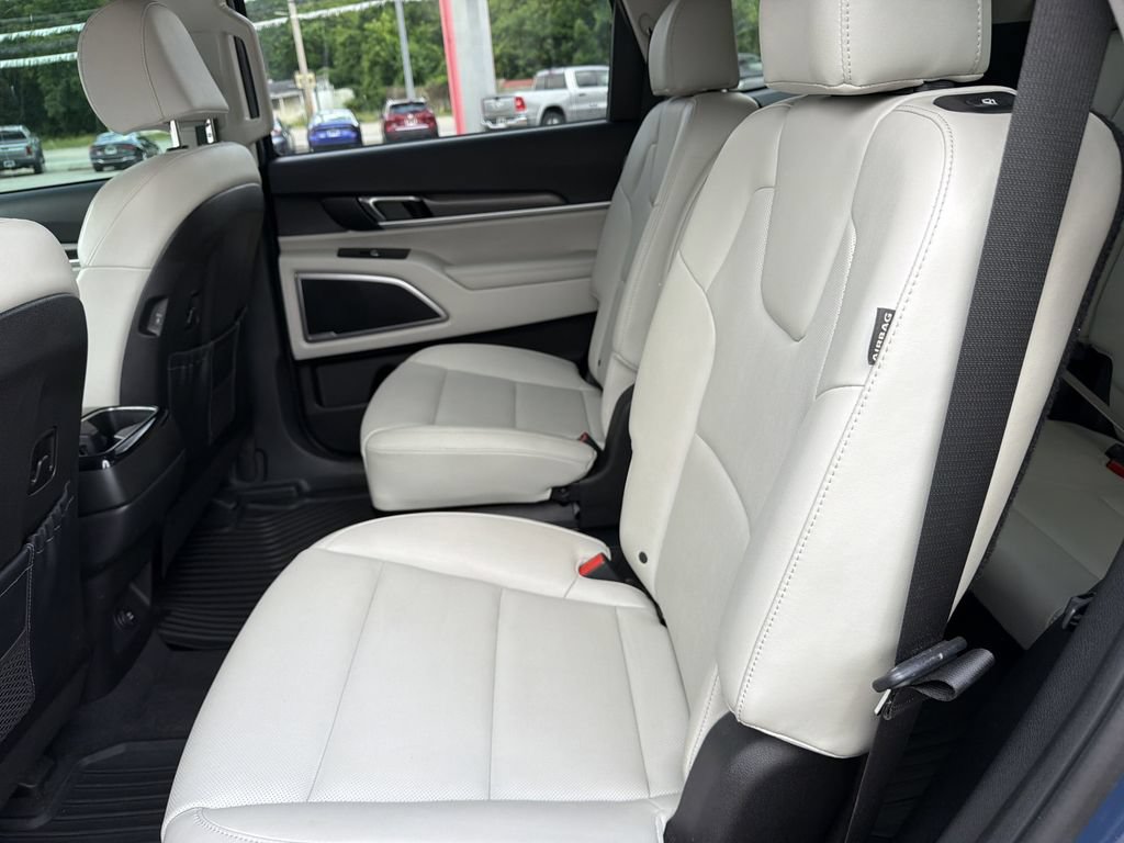Used 2023 Kia Telluride S w/ S Sunroof Package AWD/4WD image 13