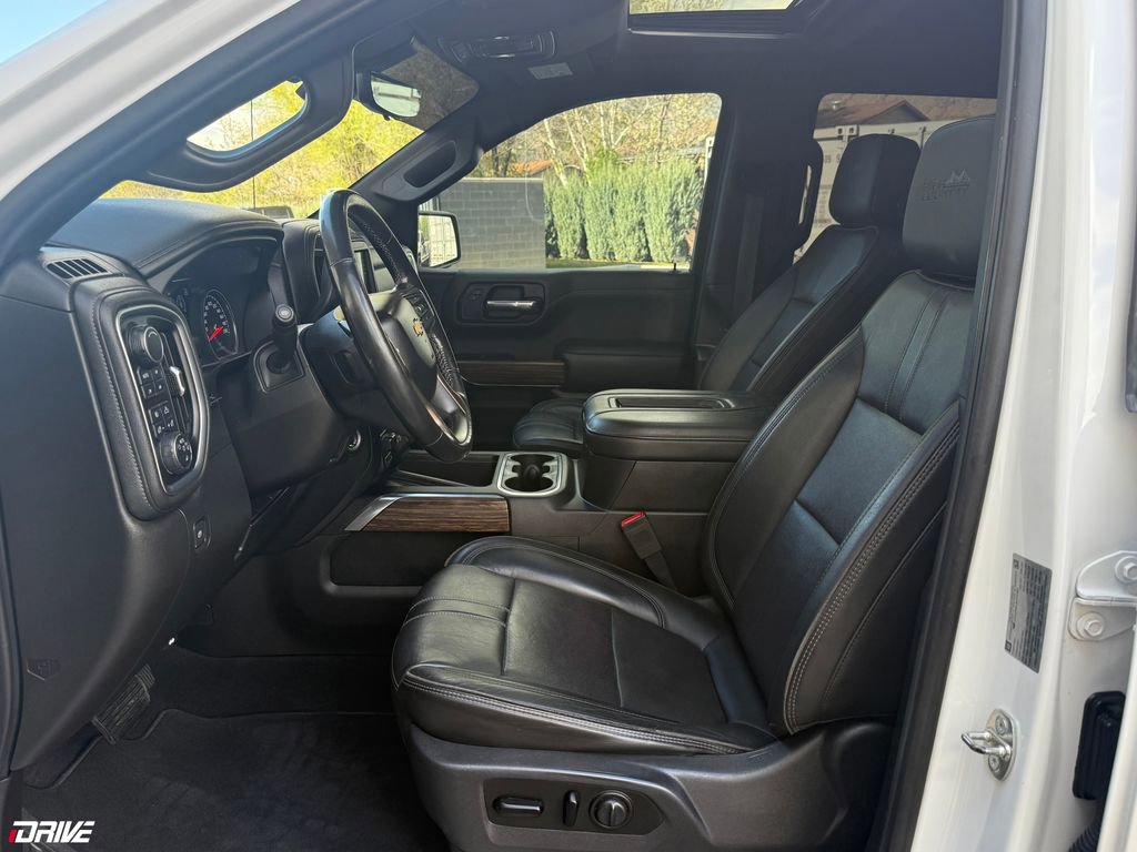Used 2019 Chevrolet Silverado 1500 High Country w/ Technology Package image 36