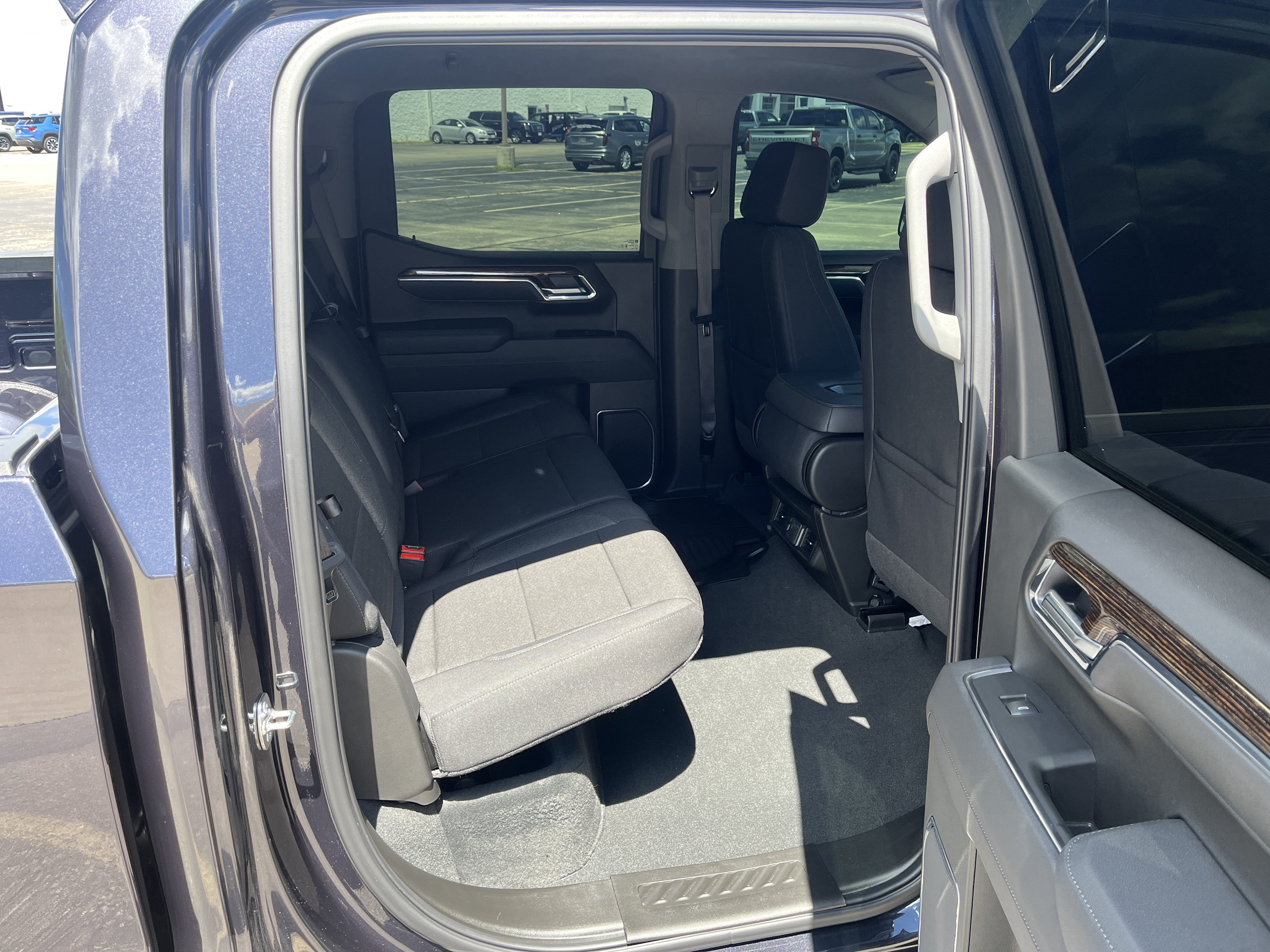 Used 2025 GMC Sierra 1500 Elevation AWD/4WD image 14