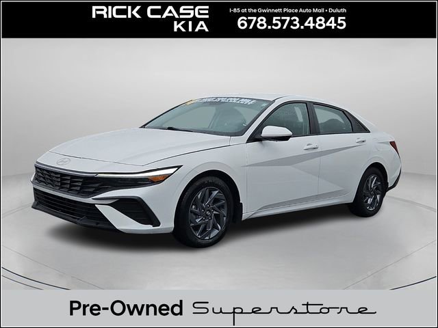 Used 2024 Hyundai Elantra Blue image 1