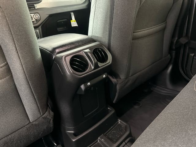 Used 2024 Jeep Wrangler Unlimited w/ Convenience Group AWD/4WD image 15