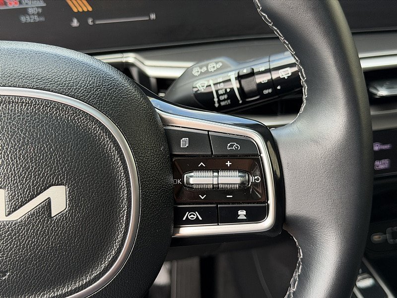 Used 2025 Kia Sorento S w/ Panoramic Sunroof Package FWD image 23