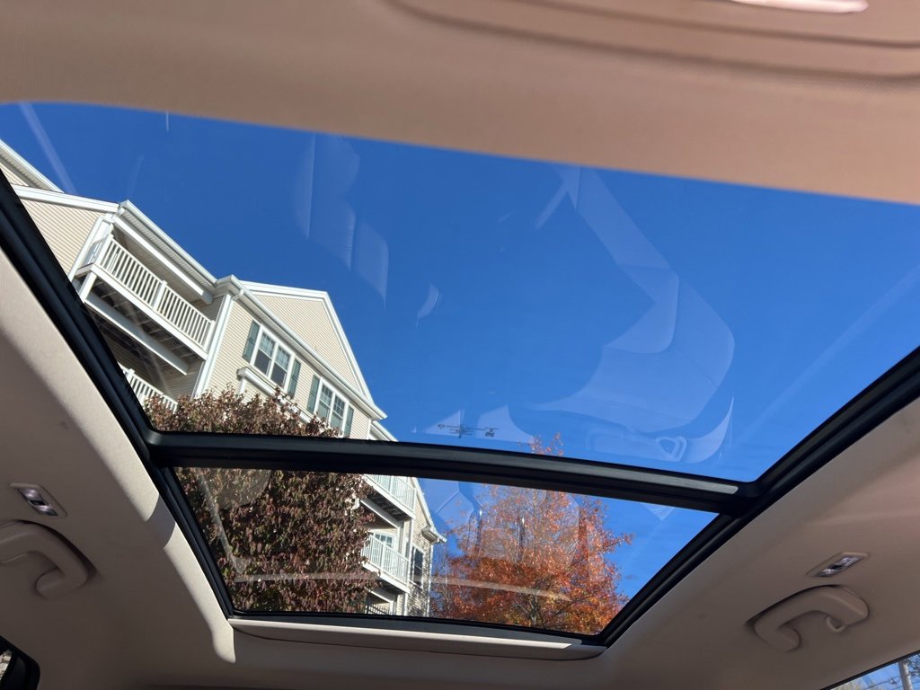 Used 2022 Lincoln Aviator AWD w/ Premium Package image 22