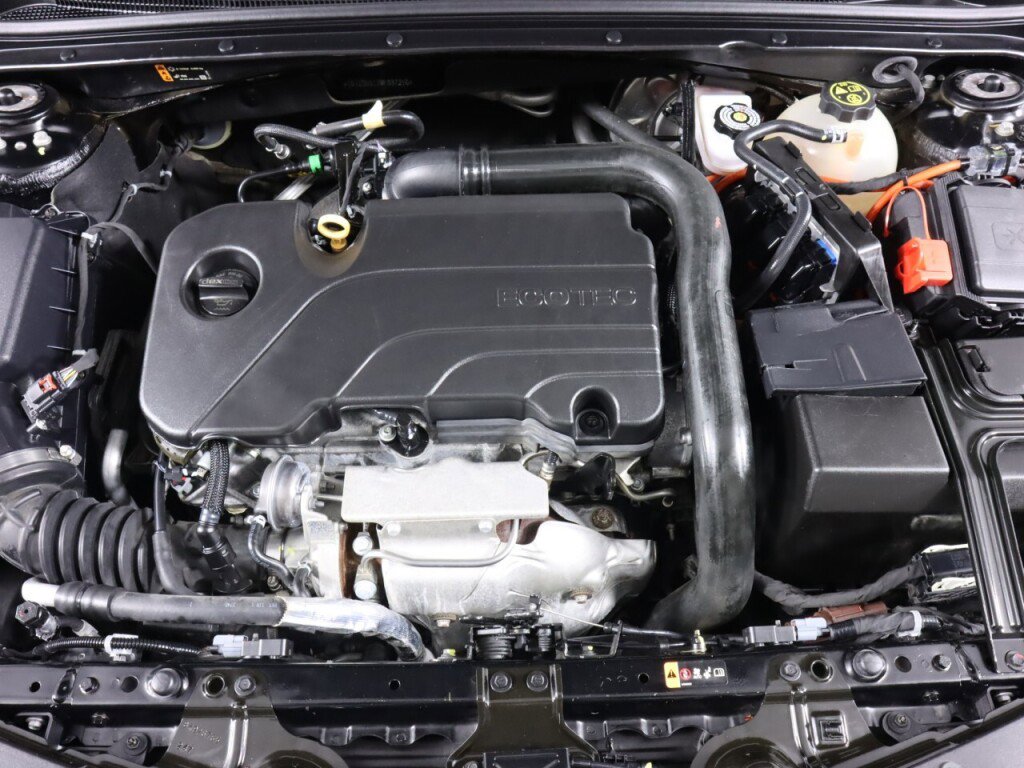 Used 2021 Chevrolet Malibu LT FWD image 38
