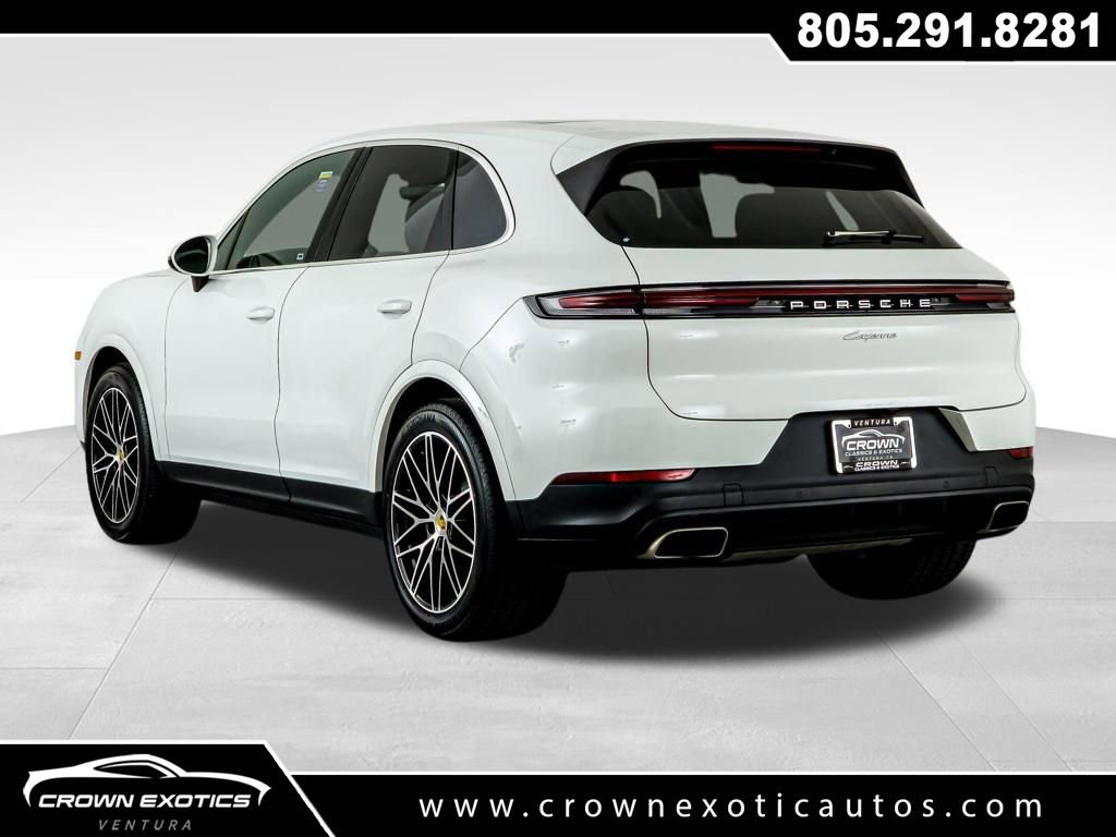 Used 2024 Porsche Cayenne image 5