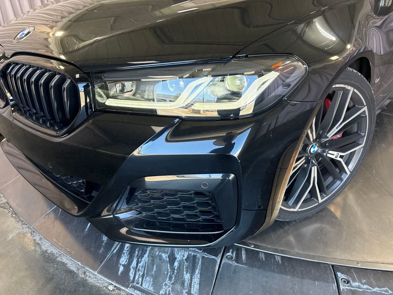 Used 2023 BMW M550i xDrive w/ Executive Package AWD/4WD image 9