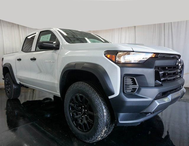 New 2025 Chevrolet Colorado Trail Boss image 2