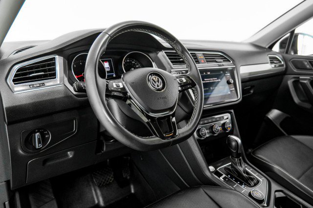 Used 2021 Volkswagen Tiguan SE R-Line AWD/4WD image 12