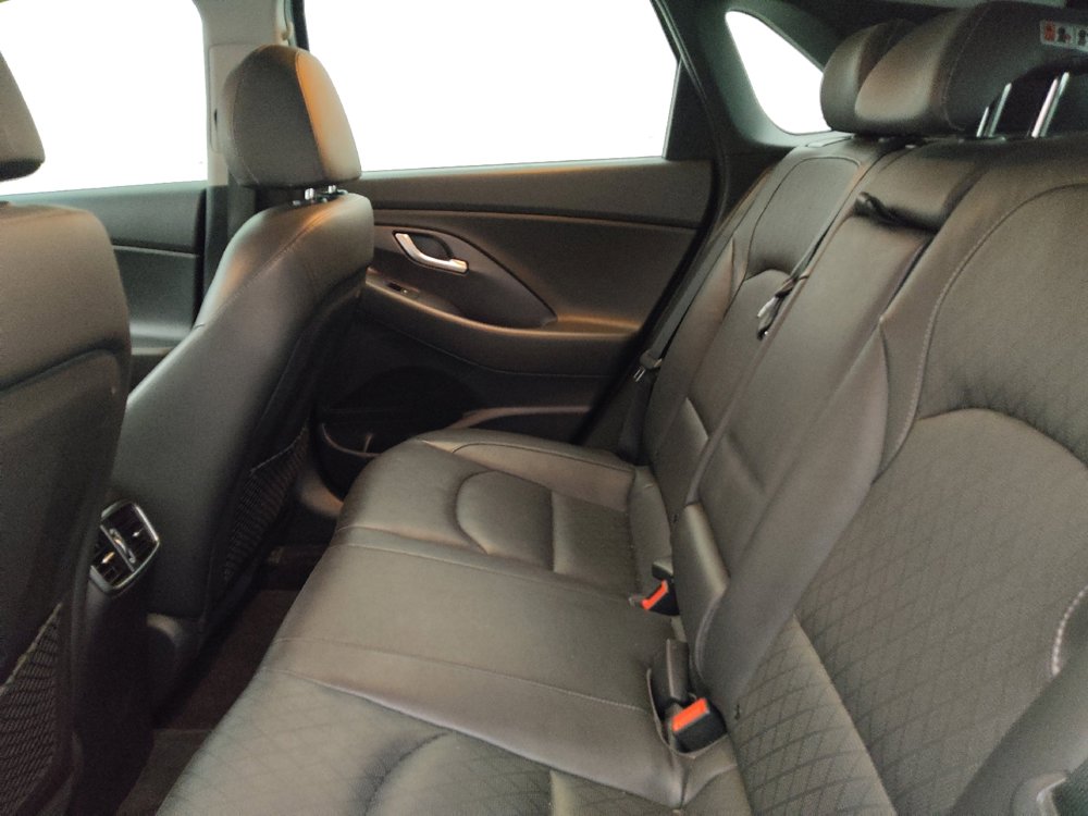 Used 2018 Hyundai Elantra GT w/ Tech Package 03 image 18