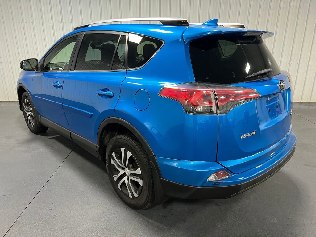 Used 2018 Toyota RAV4 LE w/ All Weather Liner Package image 16