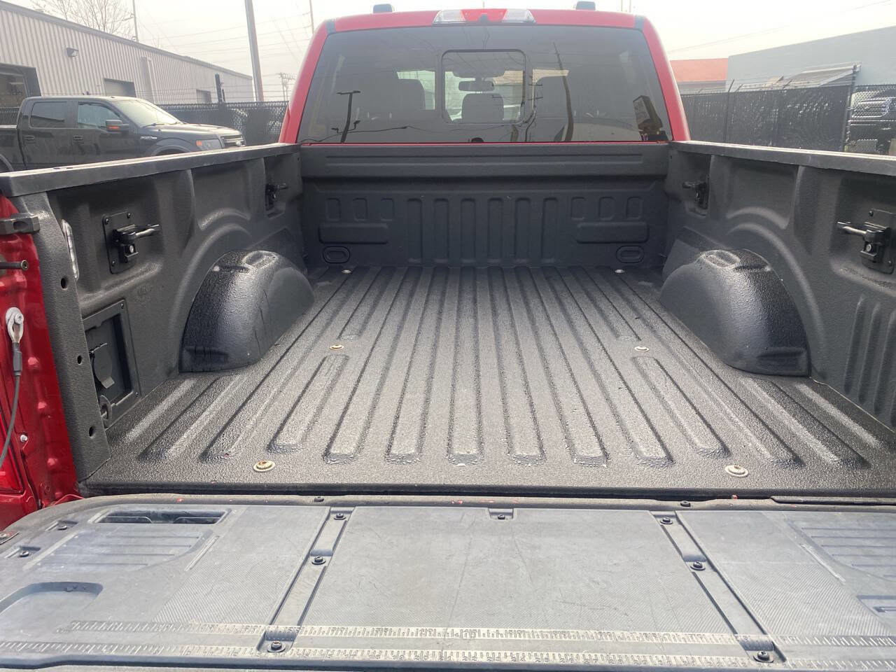 Used 2022 Ford F150 Lariat AWD/4WD image 11