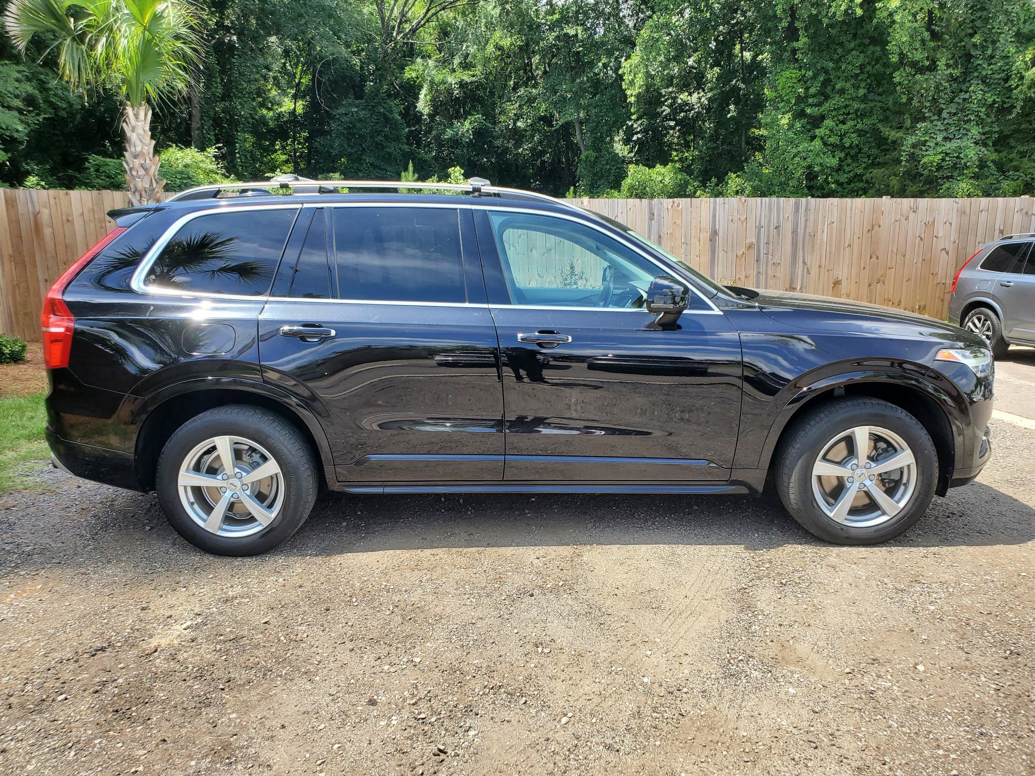 Used 2019 Volvo XC90 T5 Momentum AWD/4WD image 9