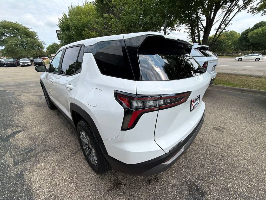 Used 2025 Chevrolet Equinox LT FWD image 4