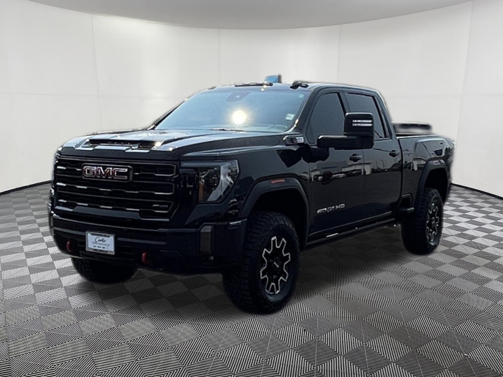 Used 2024 GMC Sierra 2500 AT4X AWD/4WD image 3