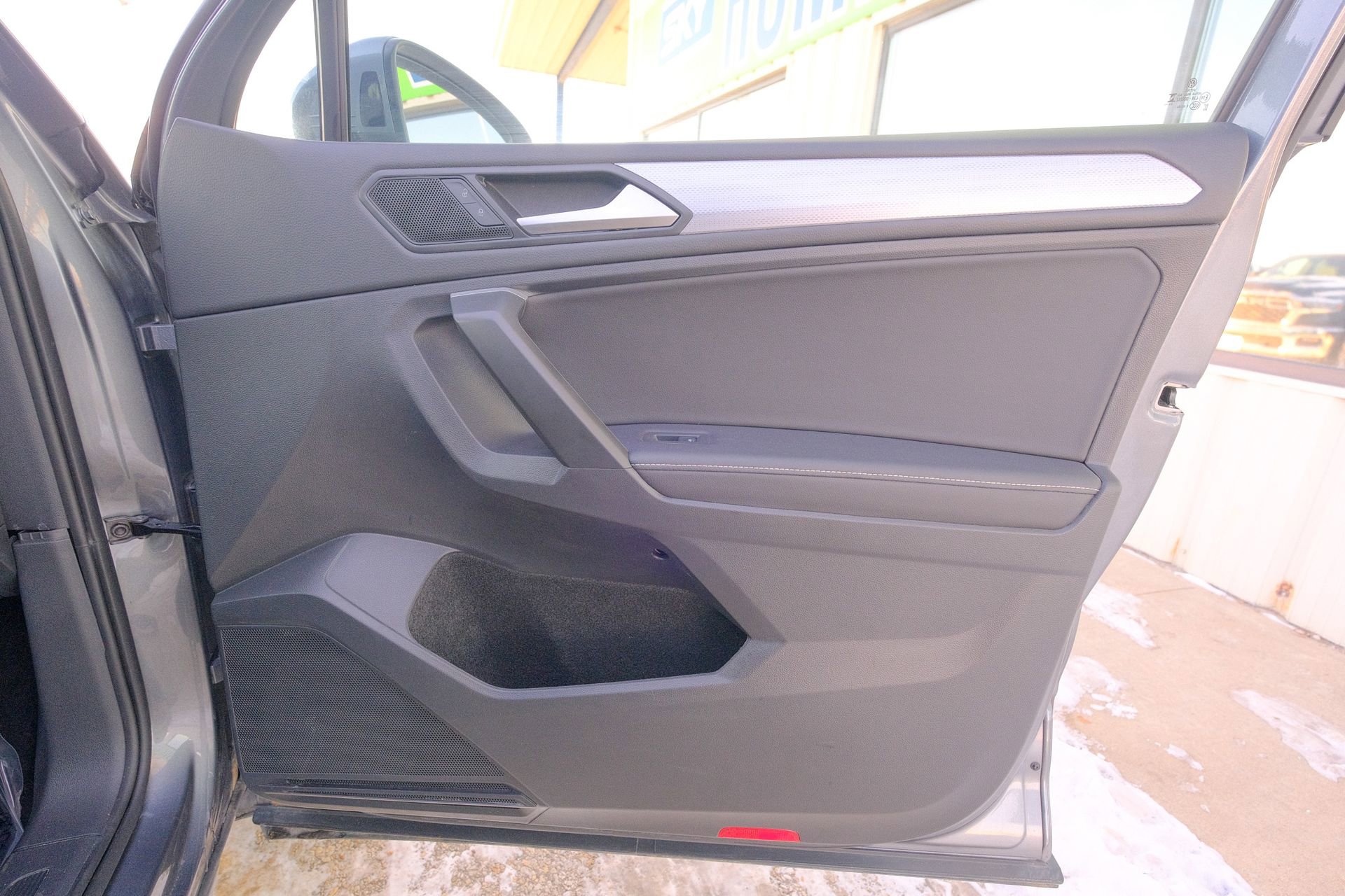 Used 2024 Volkswagen Tiguan S image 17