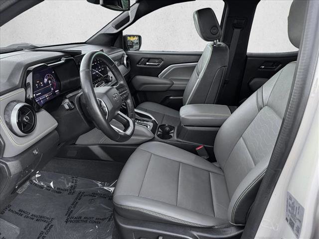 Used 2023 Chevrolet Colorado ZR2 w/ ZR2 Convenience Package III AWD/4WD image 10