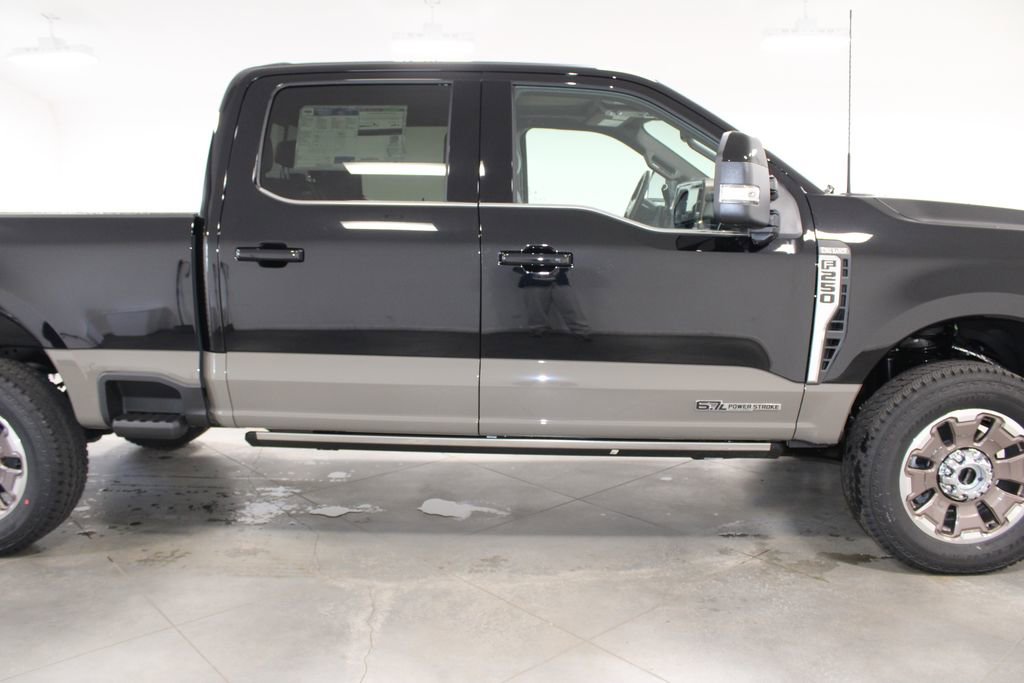 New 2026 Ford F250 King Ranch w/ FX4 Off-Road Package image 10