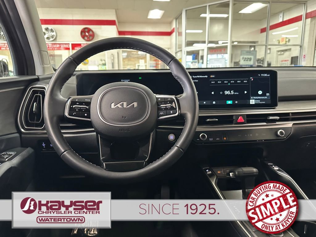 Used 2025 Kia Sorento X-Line EX AWD/4WD image 16